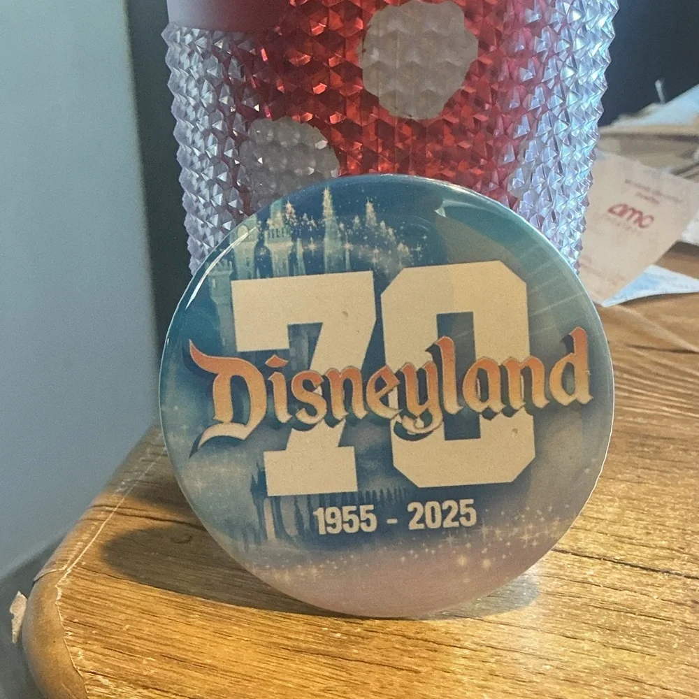 NEW VINTAGE (2025) STARBUCKS DISNEYLAND MINNIE MOUSE CLASSIC POLKA DOT TUMBLER - Picture 9 of 16